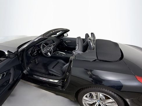 Used 2019 BMW Z4 sDrive30i w/ M Sport Package RWD image 14