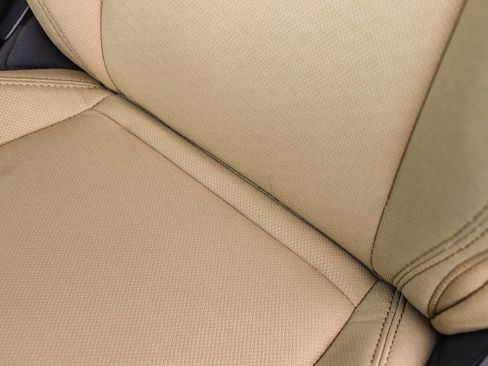 Used 2022 Jeep Wrangler Sport image 24