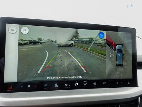 Used 2023 Ford Escape Platinum image 18