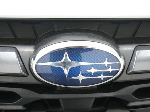 Used 2023 Subaru Outback Limited AWD/4WD image 12