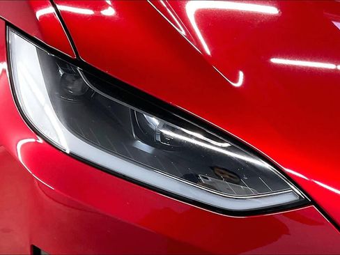 Used 2023 Tesla Model X image 29