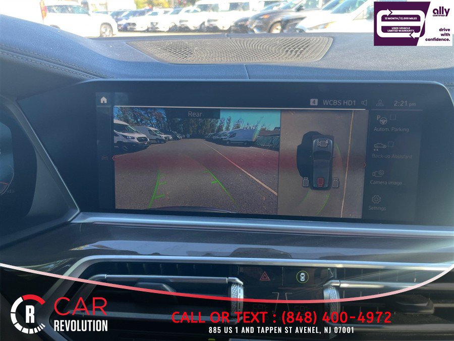 Used 2022 BMW X5 xDrive40i w/ Parking Assistance Package AWD/4WD image 21