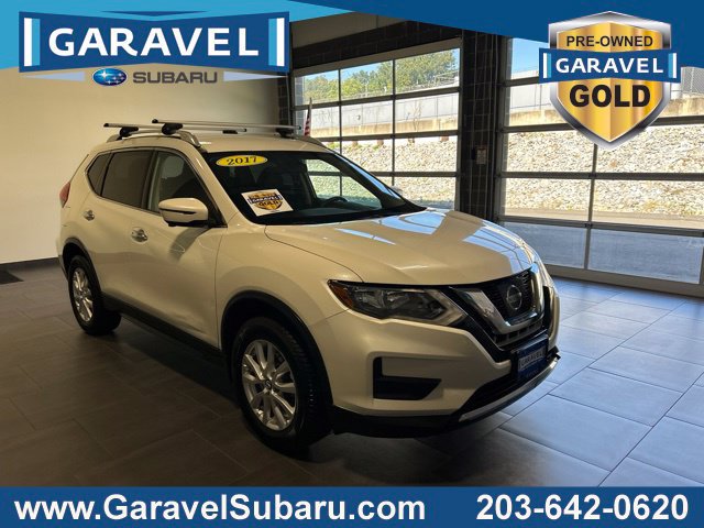 Used 2017 Nissan Rogue SV w/ SV Premium Package AWD/4WD image 1