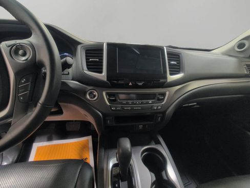 Used 2017 Honda Ridgeline RTL-T image 11