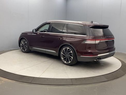Used 2021 Lincoln Aviator Reserve w/ Equipment Group 202A AWD/4WD image 3