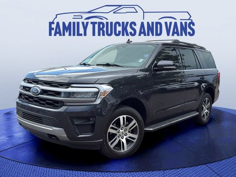 Used 2023 Ford Expedition XLT AWD/4WD image 1