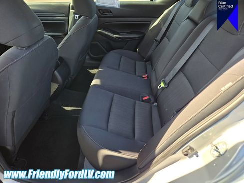 Used 2024 Nissan Altima 2.5 SV FWD image 10