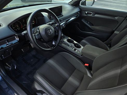 Used 2023 Honda Civic Sport image 8