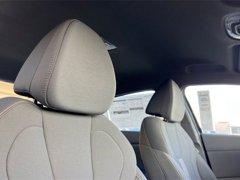 New 2025 Hyundai Elantra Blue image 16