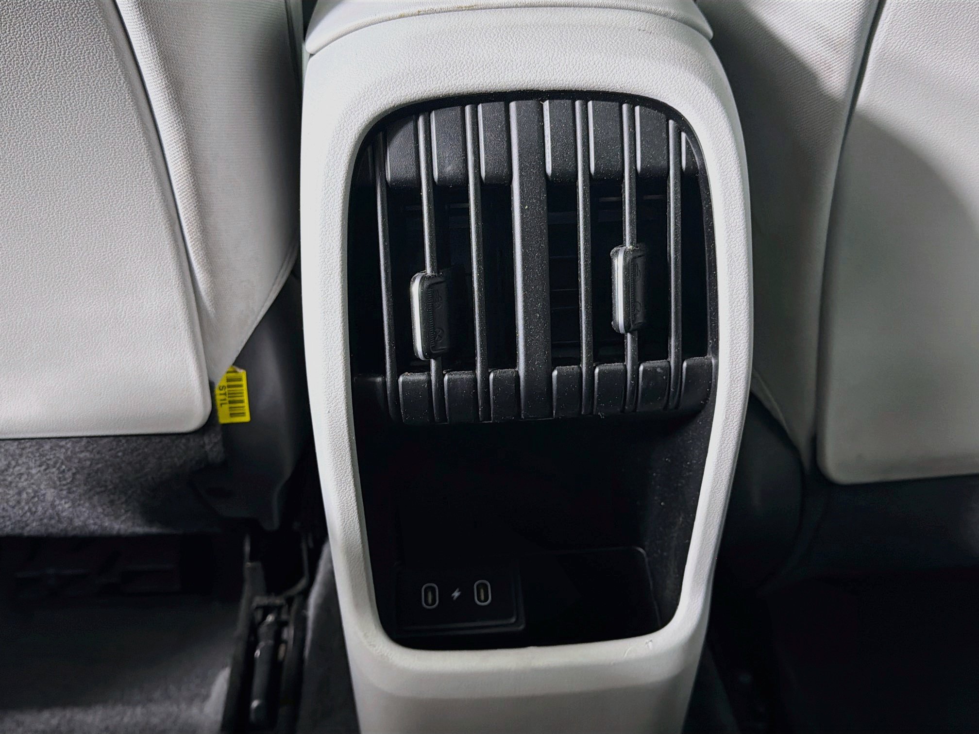 Used 2025 Hyundai Kona SEL FWD image 26
