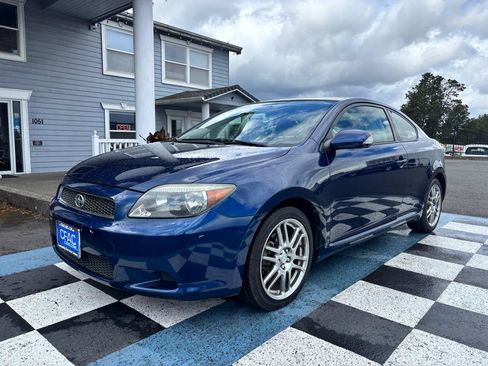 Used 2005 Scion tC FWD image 2