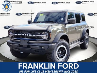New 2025 Ford Bronco Outer Banks w/ Sasquatch Package