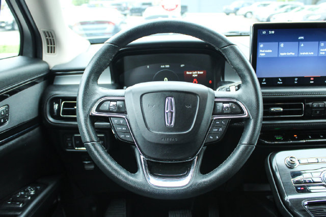 Used 2022 Lincoln Nautilus AWD image 23