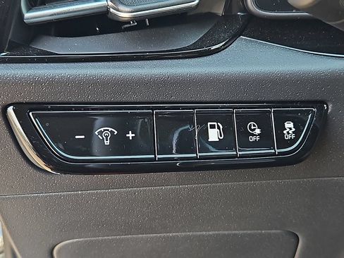 Certified 2025 Kia Niro EX w/ EX Cold Weather Package FWD image 21