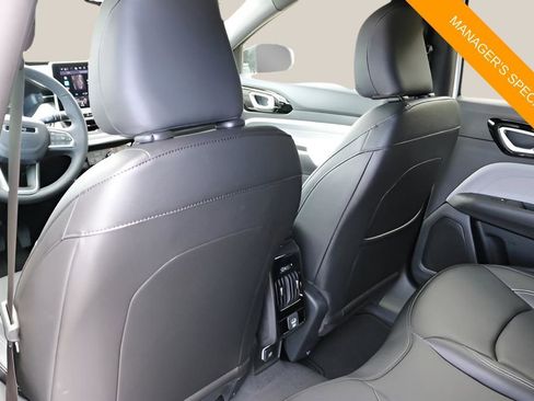 New 2026 Jeep Compass Limited image 14