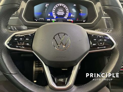 Used 2023 Volkswagen Tiguan SE R-Line FWD image 18