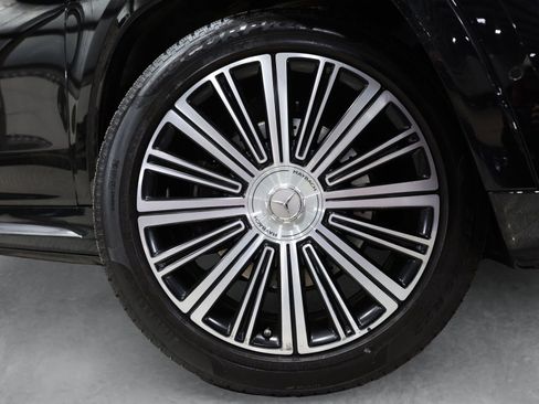 Used 2024 Mercedes-Benz Maybach GLS 600 4MATIC image 15