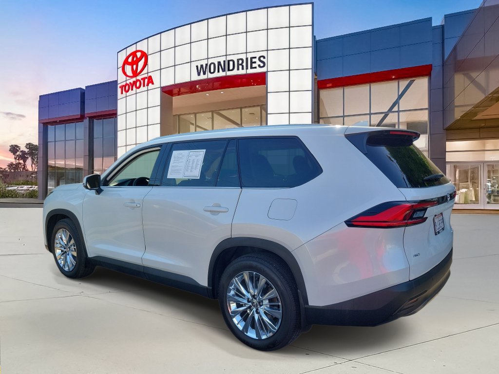 Used 2024 Toyota Grand Highlander AWD image 5
