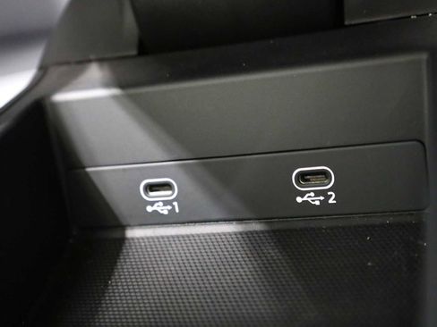 Certified 2022 Porsche 911 Carrera RWD image 34