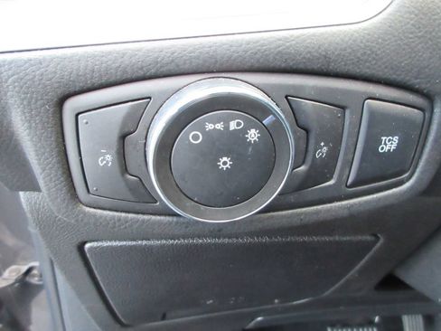 Used 2021 Ford Edge SE FWD image 22