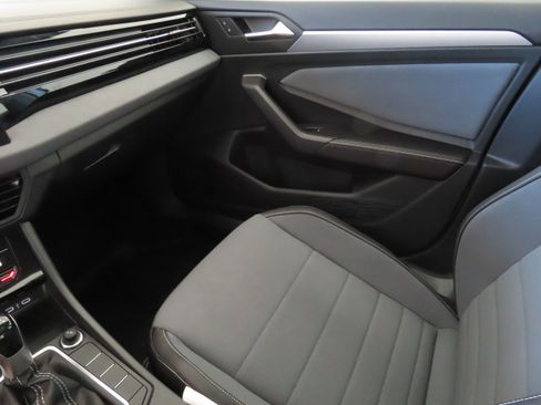 New 2025 Volkswagen Jetta SE image 20