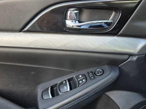 Used 2017 Nissan Maxima 3.5 S FWD image 23