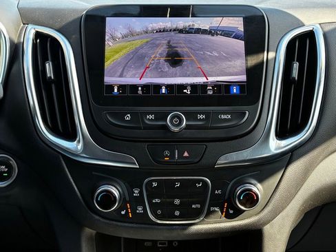 Used 2022 Chevrolet Equinox LT AWD/4WD image 25