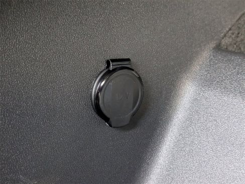 Certified 2026 Volkswagen Tiguan SEL R-Line image 15