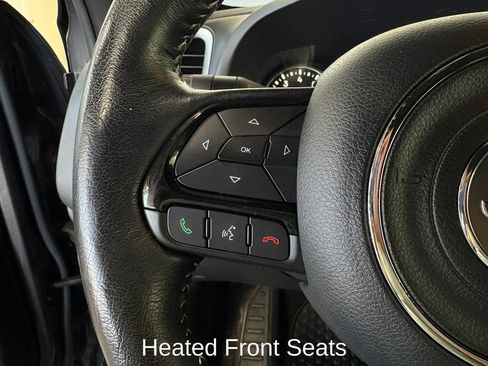 Used 2021 Jeep Renegade Latitude AWD/4WD image 16