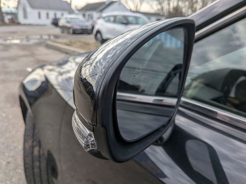 Used 2017 Lexus IS 300 AWD w/ Premium Package image 10