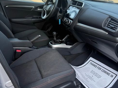 Used 2018 Honda Fit Sport image 13