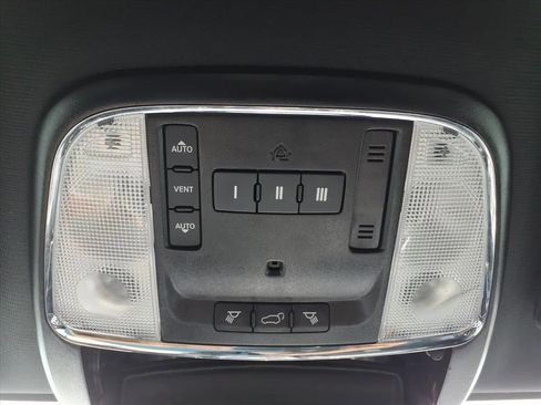 Used 2020 Jeep Grand Cherokee Limited w/ Trailer Tow Group IV AWD/4WD image 14