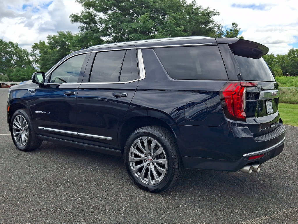 Used 2023 GMC Yukon Denali AWD/4WD image 7
