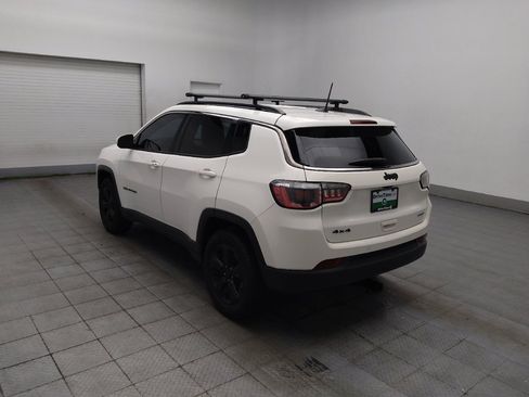 Used 2018 Jeep Compass Latitude w/ Popular Equipment Group AWD/4WD image 5