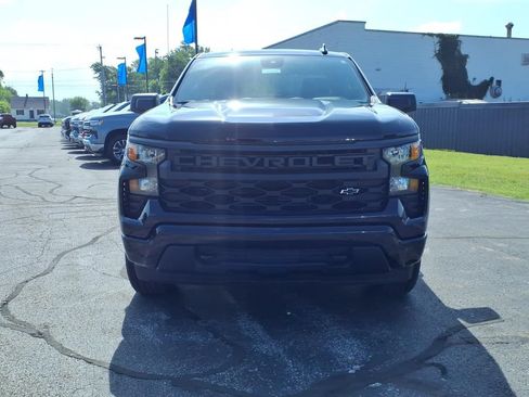 Used 2023 Chevrolet Silverado 1500 Custom w/ LPO, Dark Essentials Package AWD/4WD image 2