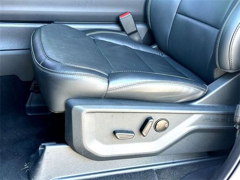 Used 2025 Ford Expedition Platinum w/ Driver's Package image 12