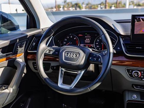 Used 2023 Audi Q5 2.0T Premium w/ Convenience Package AWD/4WD image 18