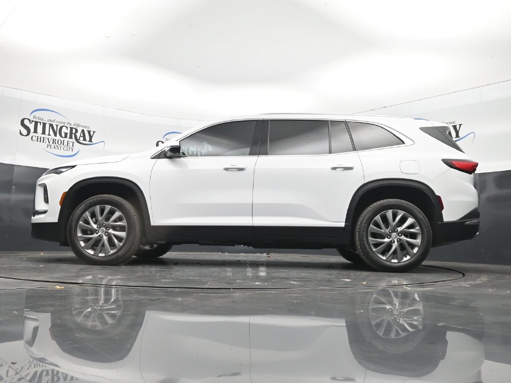 Used 2026 Buick Enclave Preferred FWD image 29