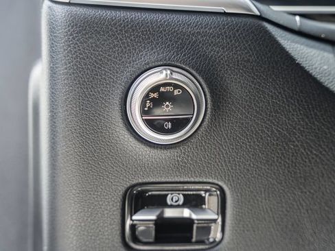 Certified 2025 Mercedes-Benz GLC 300 4MATIC w/ AMG Line image 39