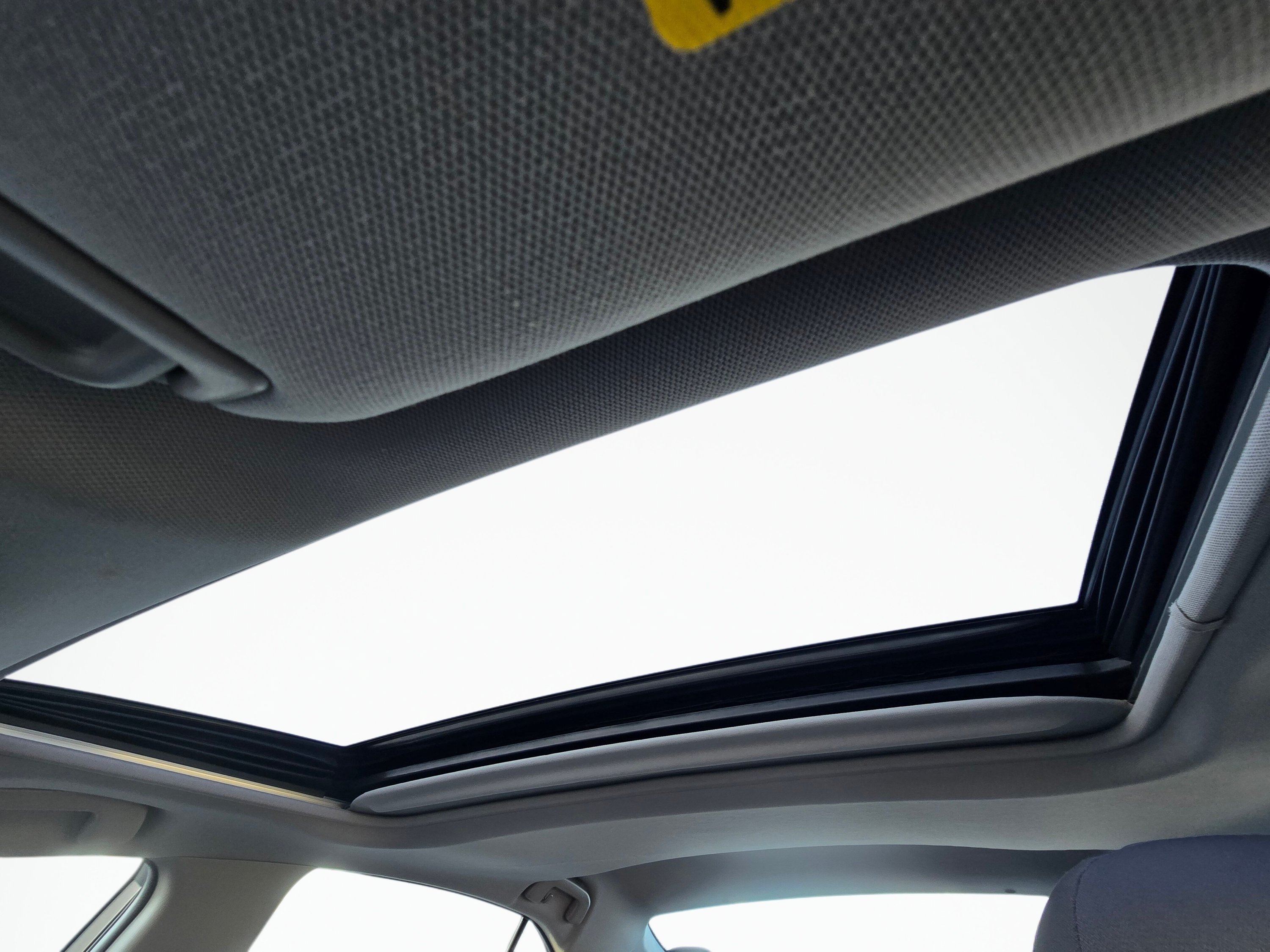 Used 2018 Toyota Camry LE w/ Moonroof Package FWD image 41