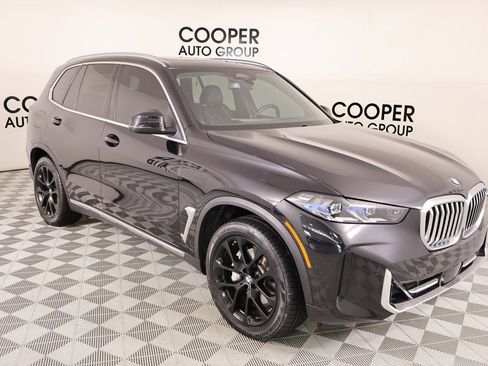 Certified 2024 BMW X5 xDrive40i w/ Premium Package image 1