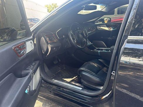 Used 2019 Lincoln Continental Reserve FWD image 7
