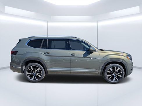 New 2026 Volkswagen Atlas SEL Premium R-Line AWD/4WD image 2