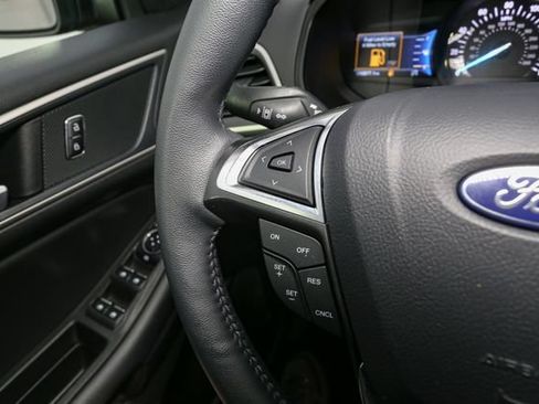Used 2024 Ford Edge SEL w/ Convenience Package AWD/4WD image 30