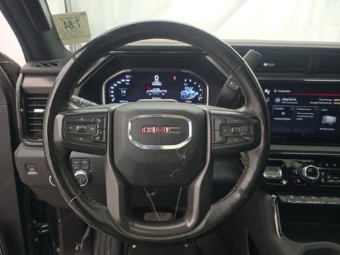 Used 2024 GMC Sierra 2500 AT4 w/ AT4 Premium Plus Package AWD/4WD image 9