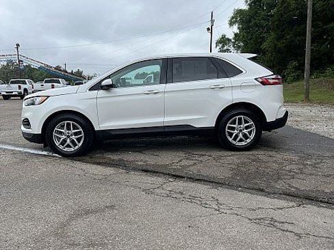 Used 2024 Ford Edge SEL w/ Convenience Package AWD/4WD image 4