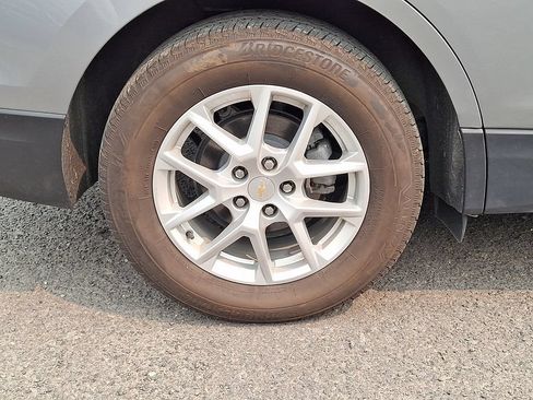 Used 2024 Chevrolet Equinox LT AWD/4WD image 34