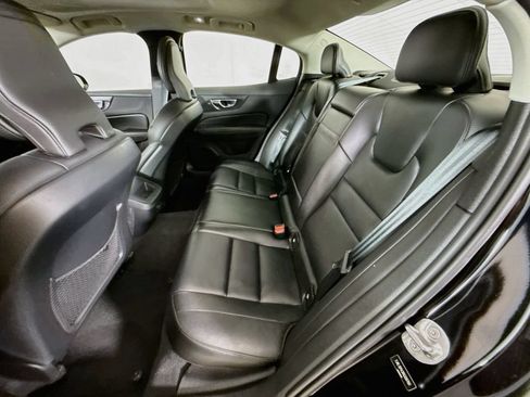 Used 2024 Volvo S60 B5 Core FWD image 23