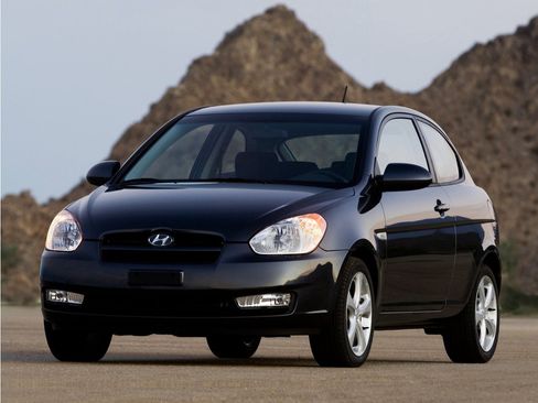 Used 2009 Hyundai Accent GS w/ Popular Equipment Pkg 2 FWD image 1