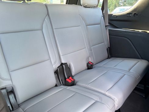 Used 2021 Chevrolet Tahoe LT w/ LT Signature Package image 26